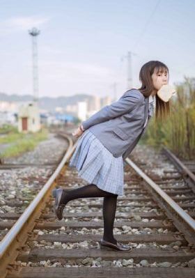国产成本人片免费a_蓝光免费观看