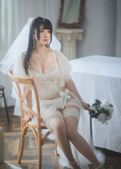 欧美美女日批_剧情片完整视频观看