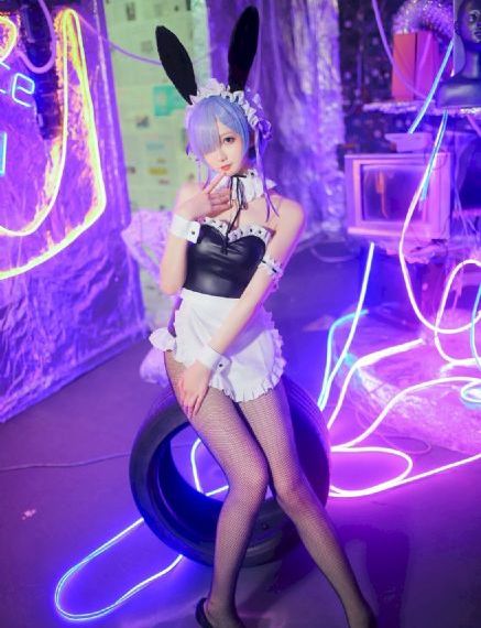 欧美色图一区_DVD全集免费播放
