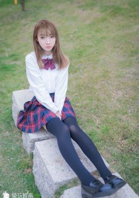 夫妻偷拍久久精品国产_HD免费观看韩国