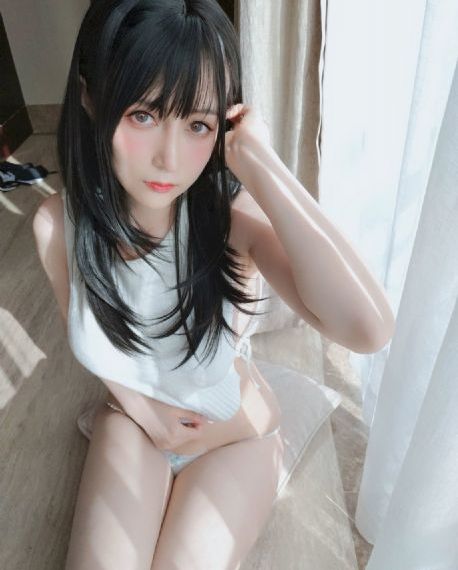 日本亚洲精品无码区国产电影_在线观看免费版
