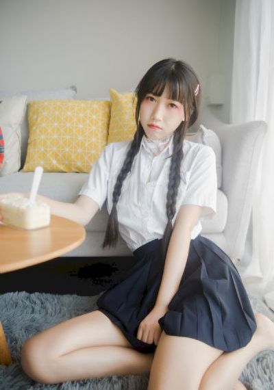 国产羽绒服知名品牌_高清免费电视剧