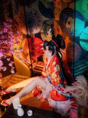 欧美机车马甲街拍_720手机免费观看完整